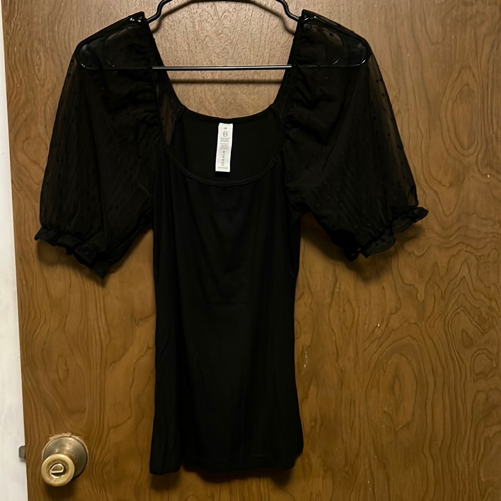 NWOT black short sleeved shirt size M